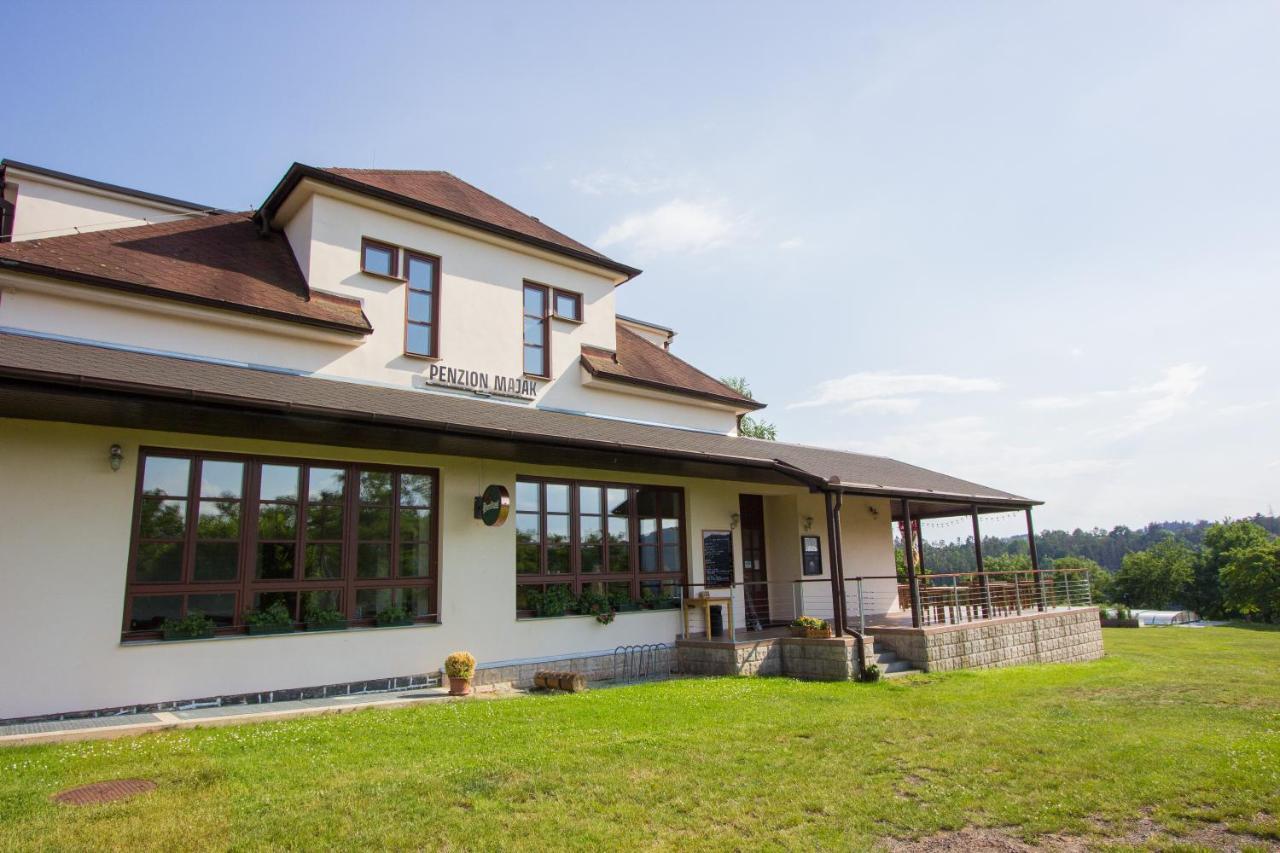 Penzion Majak Dublovice Εξωτερικό φωτογραφία